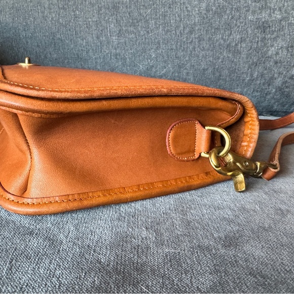 Vintage Coach Convertible Clutch NYC - Picture 4 of 8